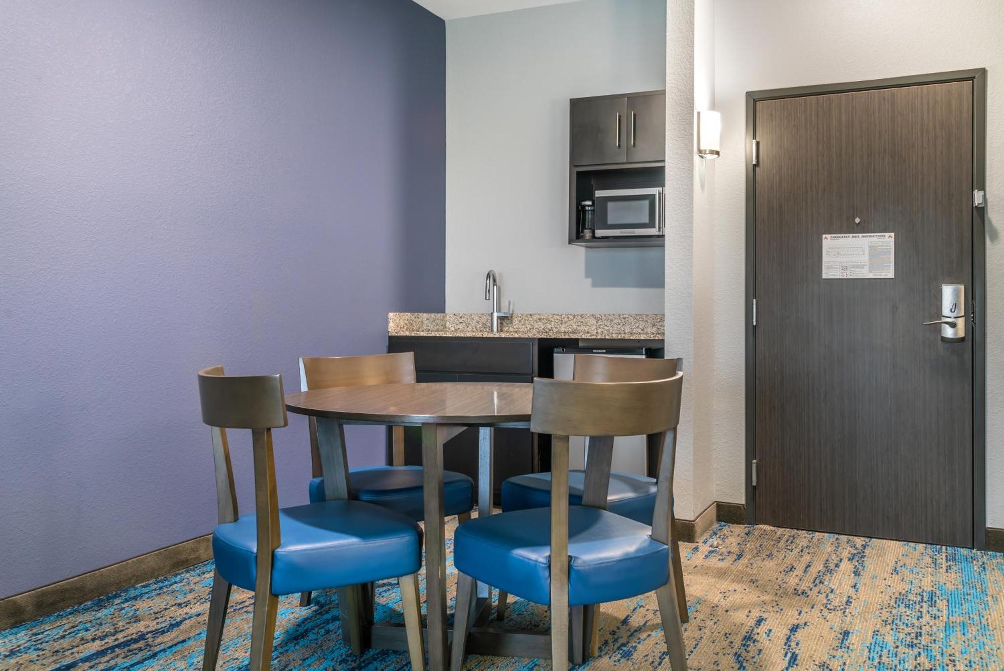 Comfort Inn & Suites Adrian ภายนอก รูปภาพ