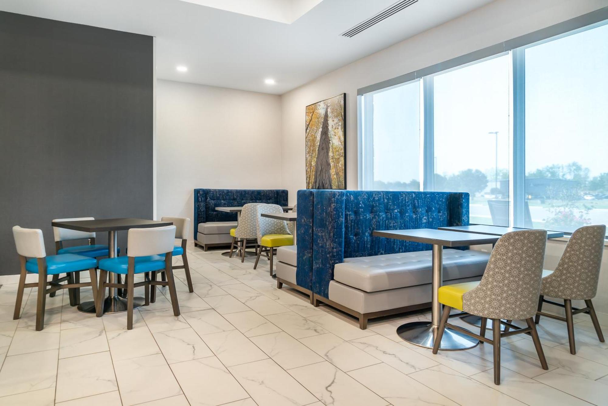 Comfort Inn & Suites Adrian ภายนอก รูปภาพ