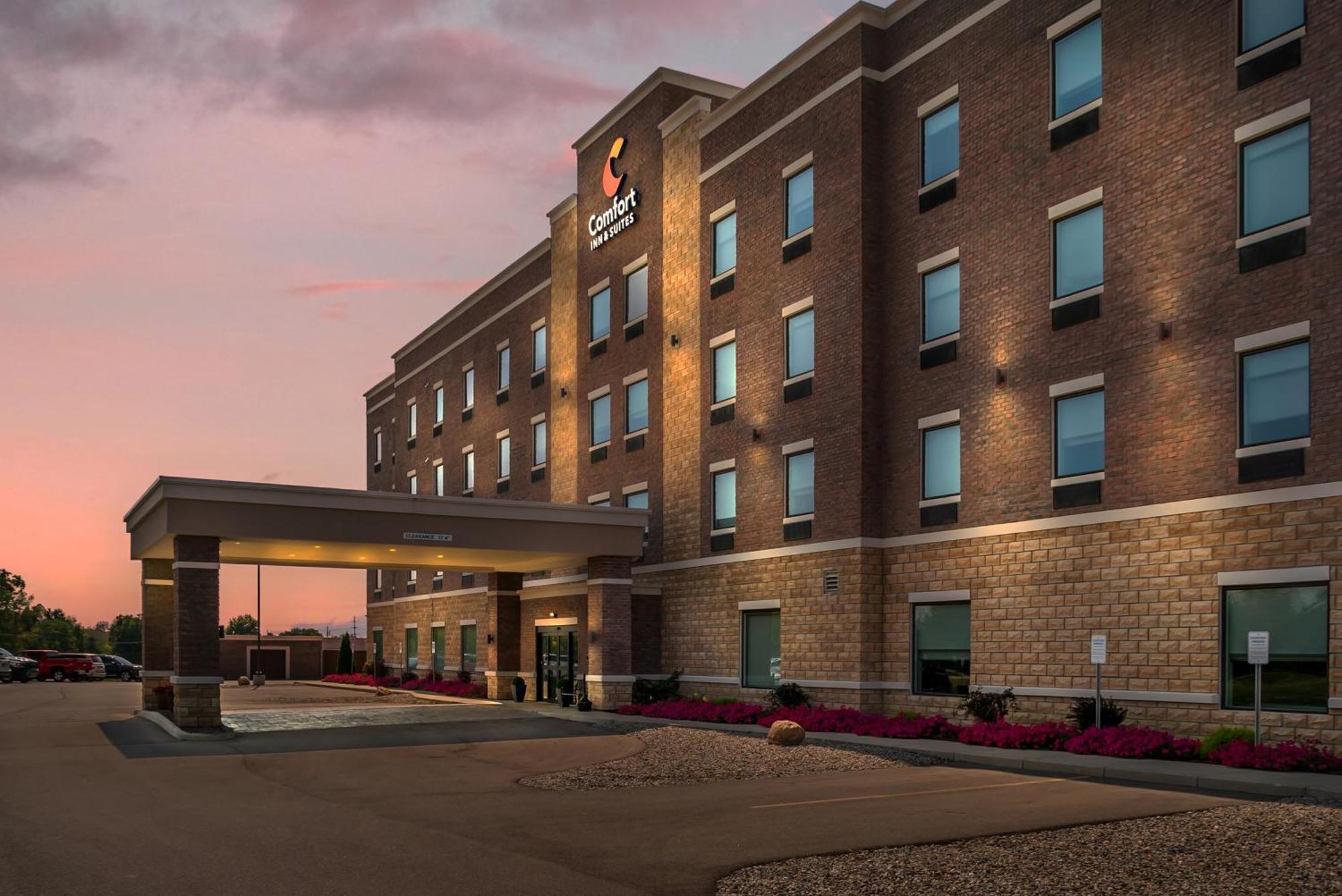 Comfort Inn & Suites Adrian ภายนอก รูปภาพ