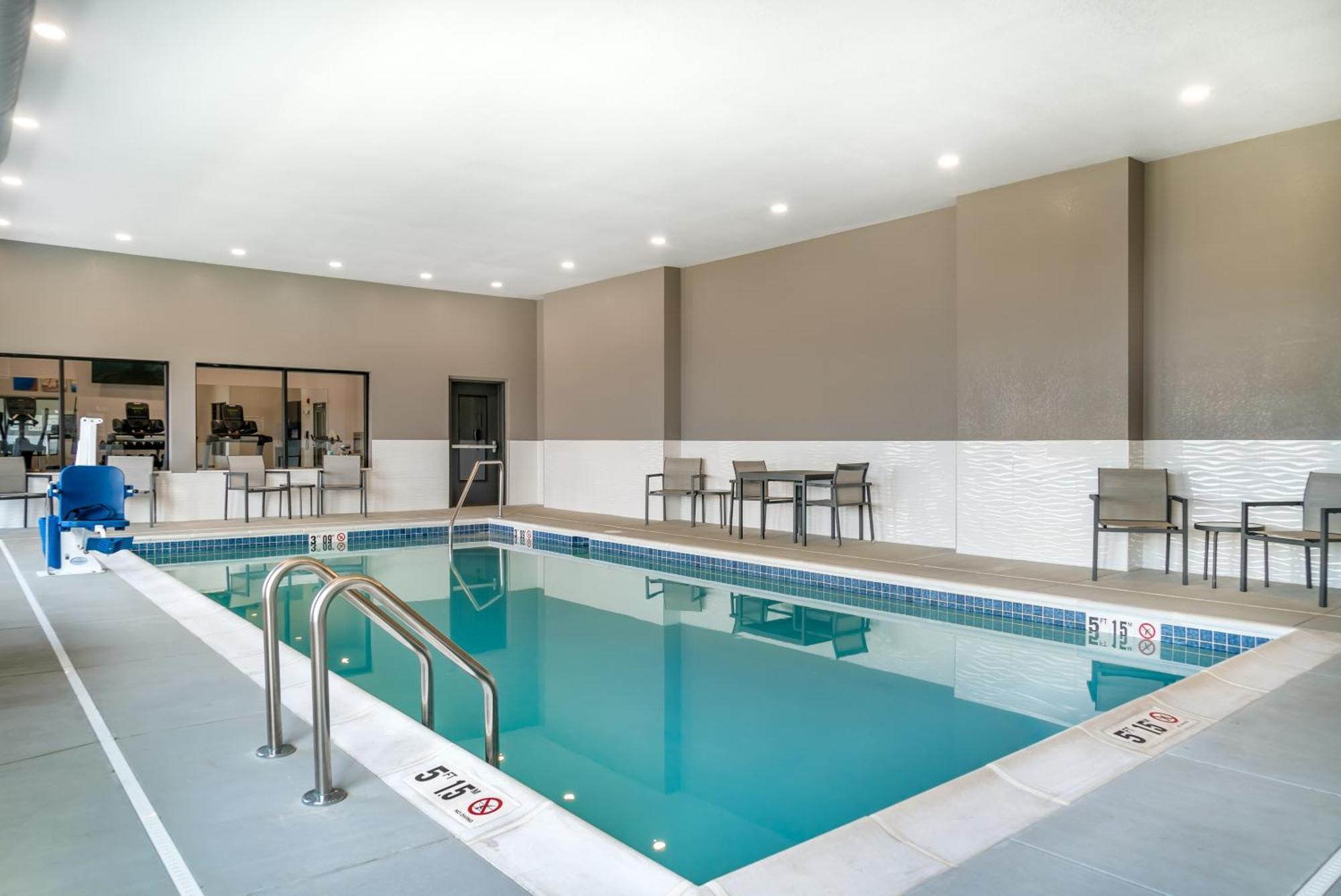 Comfort Inn & Suites Adrian ภายนอก รูปภาพ